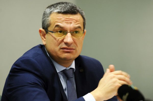 Scandal pe trimisul UDMR la Curtea Constituţională: ”Ați înnebunit complet”