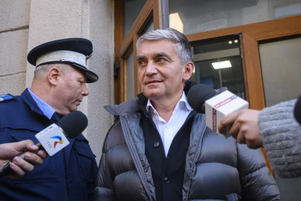 Primarul orașului Sinaia va ramâne după gratii. Curtea de Apel i-a respins contestația