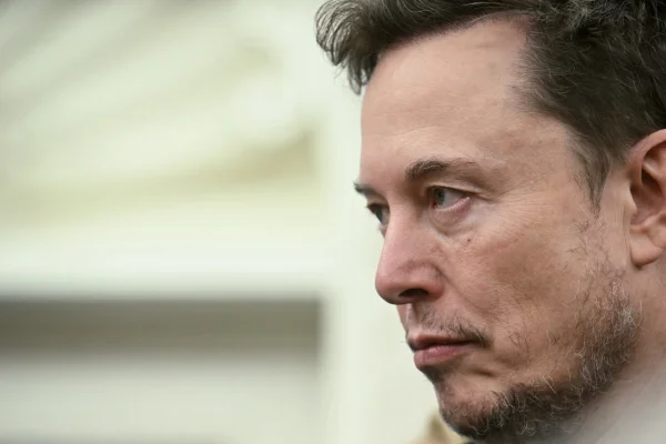 SUA: Musk regretă că „a mers prea departe” în criticile sale la adresa lui Trump