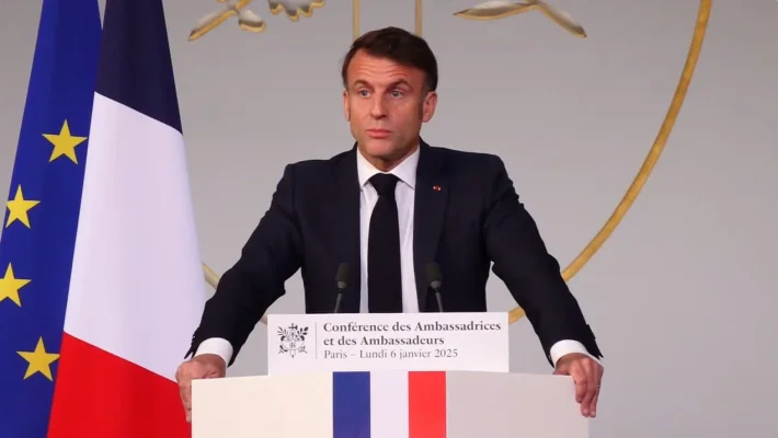 Emmanuel Macron a vorbit în faţa studenţilor vietnamezi despre „dezinhibarea superputerilor” / Liderul francez și-a expus viziunea cu privire la a treia cale prin restabilirea poziţiei Franţei, şi implicit a Europei, între SUA şi China