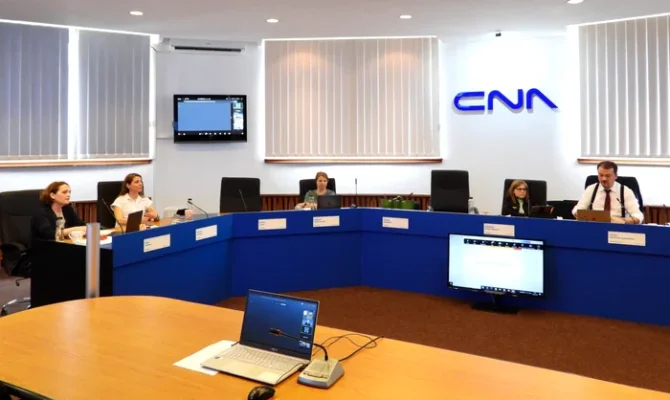 Emisia postului România TV, suspendată de CNA. Atacuri la adresa lui Crin Antonescu și Sorin Grindeanu