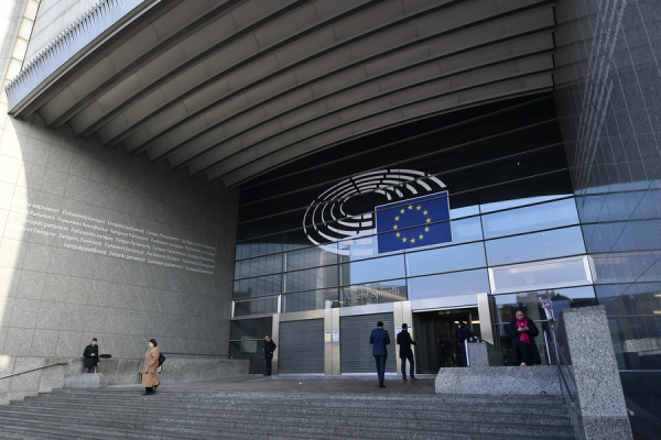 A fost respinsă moțiunea de cenzură împotriva Comisiei Europene