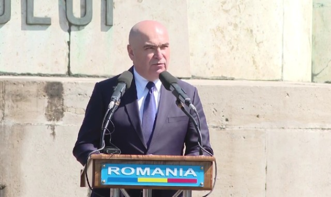 UPDATE - Bolojan: Modernizarea flotei, dezvoltarea infrastructurii aeriene şi păstrarea personalului calificat sunt priorităţi pe care le vom susţine în anii următori/ Mesajul preşedintelui Nicuşor Dan