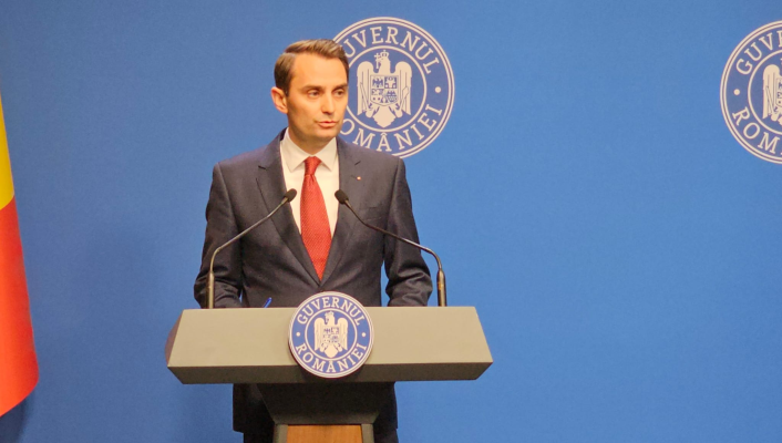 Ilie Bolojan le-a tăiat miniștrilor mașinile cu șoferi și mâncarea de la finalul ședințelor de guvern. Mihai Jurca: „Am avut un șoc”