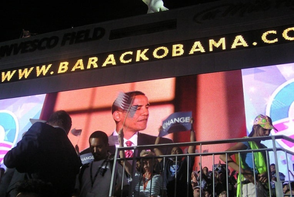 Șefa serviciilor secrete americane îl acuză pe Barack Obama că a plănuit o „lovitură de stat” împotriva lui Trump