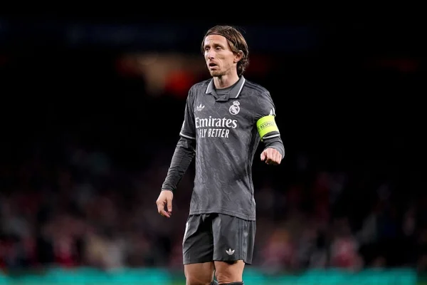 Modric ar fi vrut să mai rămână la Real Madrid! Mijatovic dezvăluie planurile croatului și ce urmează pentru legenda blanco