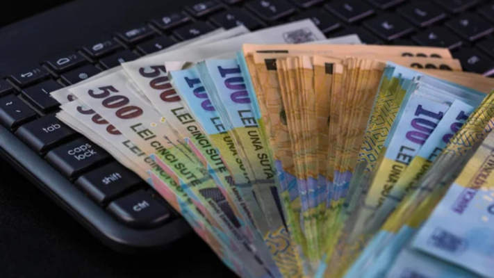 Cum își măresc salariile bugetarii de lux ai României în plină austeritate