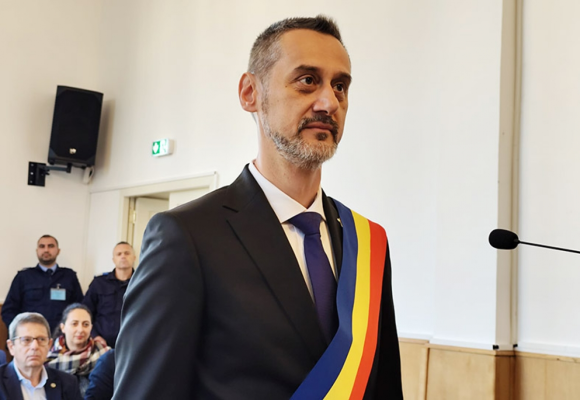 Primarul municipiului Slatina, accident cu bicicleta. A fost transferat la un spital din Capitală