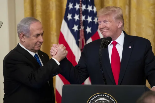 Cum i-au păcălit Trump și Netanyahu pe liderii din Iran