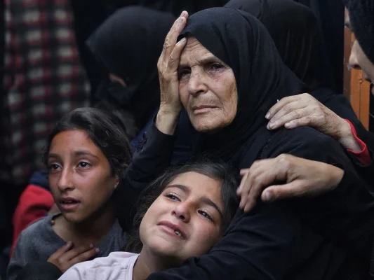 Cel puțin 22 palestinieni au fost uciși în Gaza în timp ce așteptau ajutoare umanitare