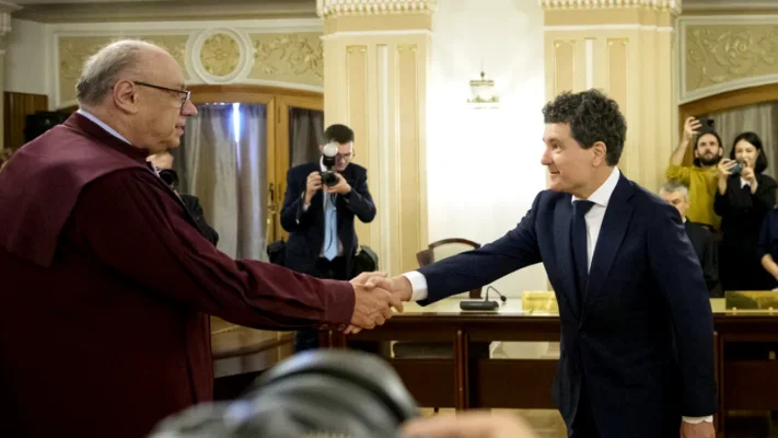 Nicușor Dan a decis să-și publice declarația de avere pe site-ul Administrației Prezidențiale: „Dacă legea interzice ANI să o publice, o să o public eu pe pagina Preşedinţiei, nu e o problemă asta”