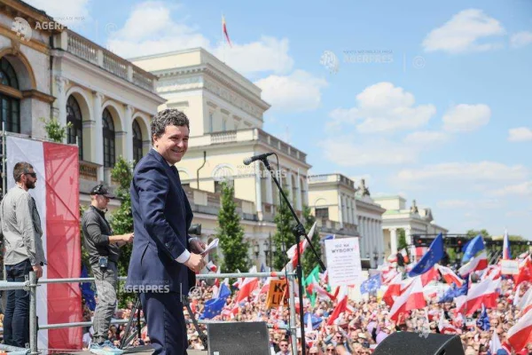 Nicușor Dan, în Polonia: Credeți în victoria voastră, așa cum noi am crezut în victoria noastră