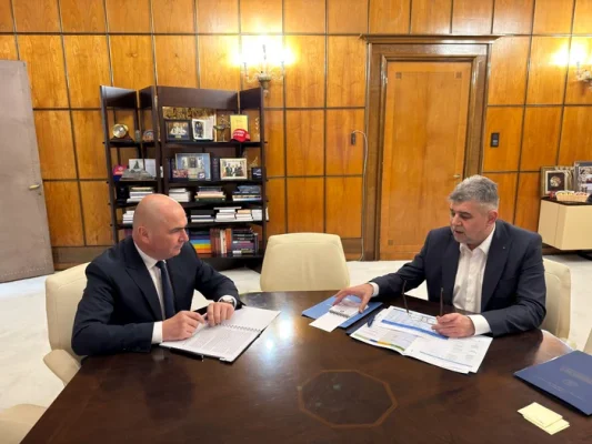 Ciolacu și Bolojan, mesaje de Ziua Europei: Autostrăzile s-au făcut cu bani europeni / Viitorul României e european