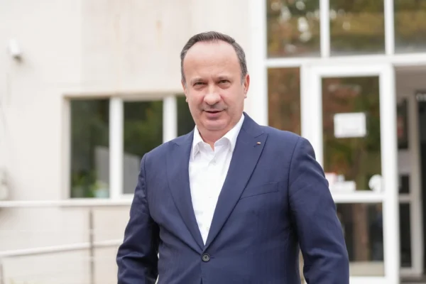 Lider PSD către USR: „Sunteți convinși că veți fi parte a guvernării? Voi l-ați exclus pe Nicușor Dan din partid, nu noi”