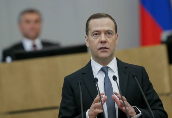 Medvedev îl ameninţă pe Trump cu Al Treilea Război Mondial / Reacție după ce liderul SUA a spus că Putin ”se joacă cu focul”