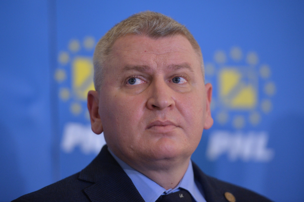 Nervozitate la PNL. Florin Roman: Principala promisiune a lui Nicușor Dan, în cazul nenominalizării lui Ilie Bolojan, încălcată