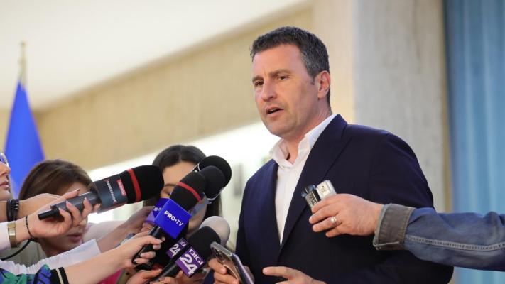 Tanczos Barna spune că vinovaţii pentru deficitul bugetar sunt „cei care au plătit salarii în plus, pensii în plus, investiții în plus”