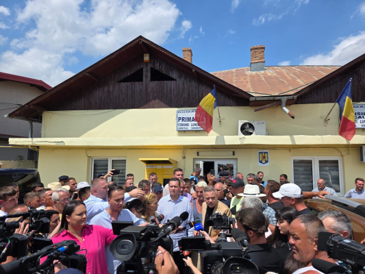 Corneliu Ștefan, alături de ministrul Florin Barbu la discuții cu agricultorii din Lungulețu. Ce s-a decis