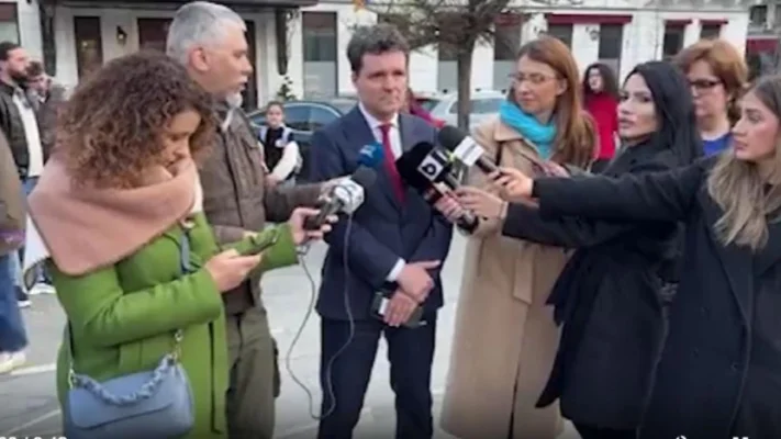 Acuzații pentru Nicușor Dan. Jumătate din banii donați de cetățeni s-au dus la firmele apropiatului său, Matei Păun