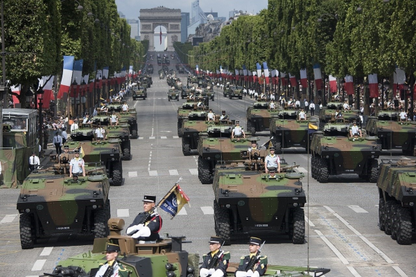 Ziua naţională a Franţei: defilare militară pe Champs-Elysées , în contextul „unei lumi tot mai brutale”