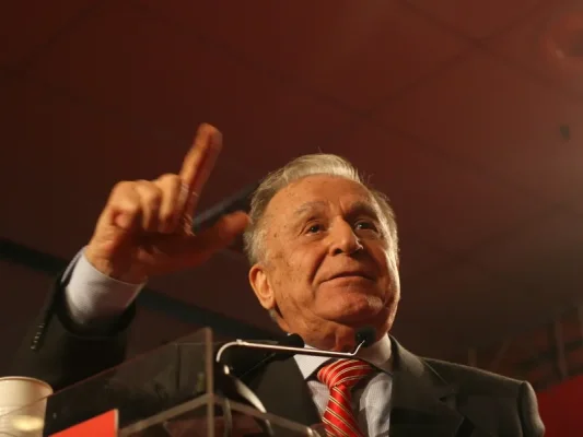 Ion Iliescu îl felicită pe Nicușor Dan: Toate forțele politice democratice să sprijine președintele