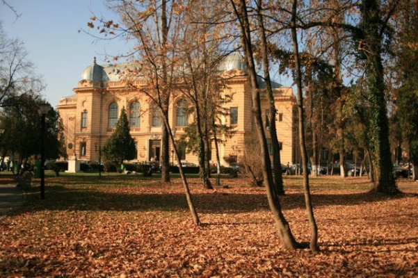 UMF ”Carol Davila” schimbă modul în care studenţii universităţii plătesc taxa de studii/ În ce constau modificările şi de ce au fost acestea făcute
