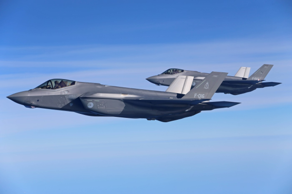Marea Britanie anunță că va achiziționa avioane de luptă F-35A, capabile să lanseze arme NUCLEARE tactice