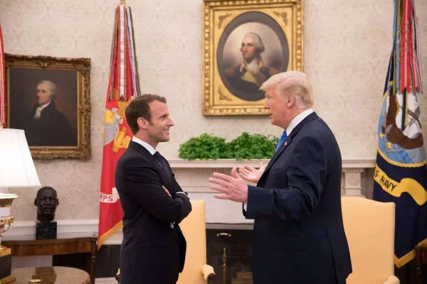 Macron se declară convins că Trump va reacţiona la cinismul lui Putin: El a venit cu o ambiţie salvatoare, să facă pace, şi a spus că va implica pe toată lumea să facă pace
