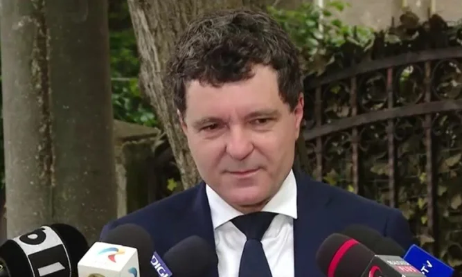 Nicușor Dan, ca Băsescu. Serviciile, readuse în marile dosare de evaziune
