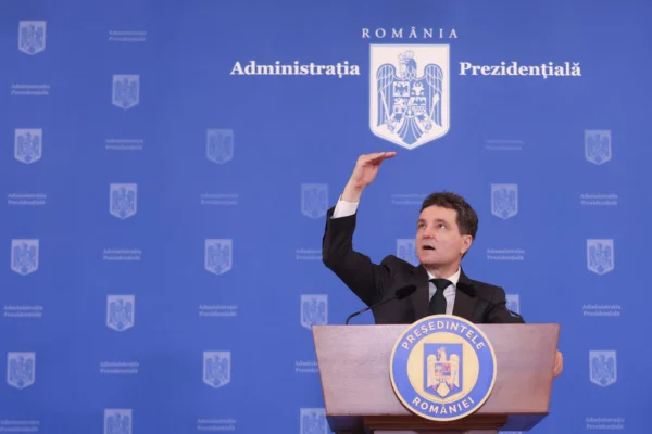 Panorama cu ALP: Nicușor și serviciile secrete a priori. De ce nu e sănătos să reparăm statul cu ciocanul SRI