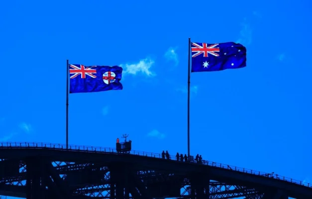 Australia adoptă primele sale sancţiuni împotriva „flotei fantomă” ruse şi începe discuţii de securitate şi apărare cu UE