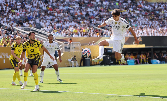 Real Madrid trece de Dortmund și este în semifinalele CM al cluburilor