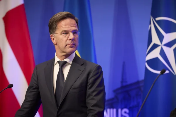 Ambasada Chinei în Regatul Unit acuză NATO de „defăimare și căutarea de țapi ispășitori”