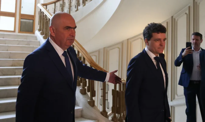 SURSE Nicușor Dan și Ilie Bolojan se întâlnesc vineri la Cotroceni pentru o nouă discuție, după blocajul pe tema creșterii TVA pentru a micșora deficitul bugetar produs de guvernul Ciolacu