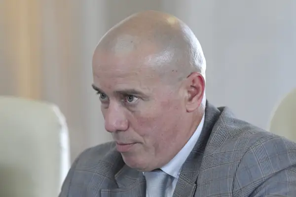 Ce instituții vor fi închise în weekenduri, începând din toamnă? Anunțul făcut de ministrul Culturii