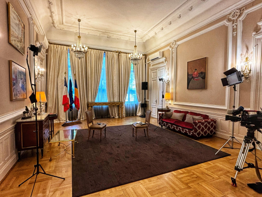 Ambasadorul Franţei: Invadatorii nu se pot opri, prin urmare, trebuie opriți. Trebuie să îi convingem blocându-i în Ucraina