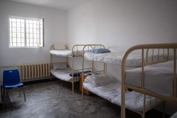 Noi pavilioane de detenţie la Penitenciarul Constanţa-Poarta Albă şi Secţia Exterioară Valu lui Traian / 380 de noi locuri de detenţie / ”Asigură pentru fiecare persoană cel puţin 4 mp”