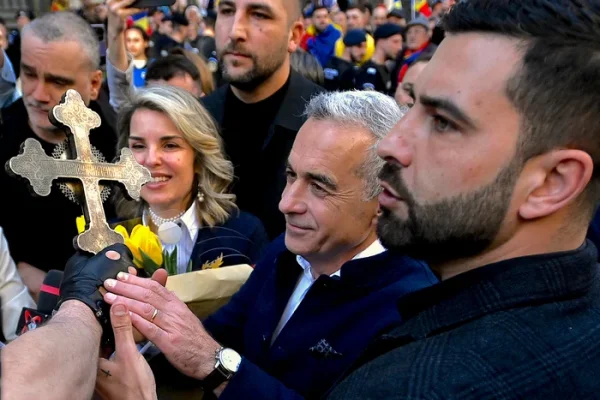 Interzicerea candidaturii lui Georgescu, imortalizată în presa internațională.  De la „trimisul lui Dumnezeu” la „personaj dubios, periculos”