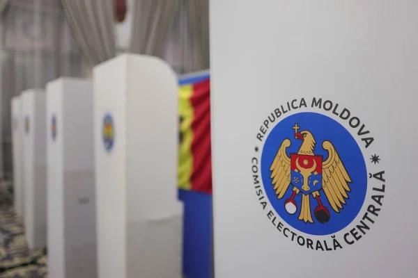 SURSE Mateea Petrescu, consiliera lui Simion și a fraților Tate, urma să se vadă cu politiciana pro-rusă și revizionistă Victoria Furtună, în Republica Moldova