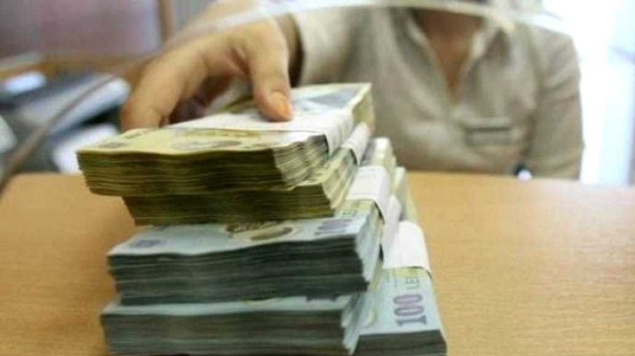 Cine donează mai mult din salariu. Concursul miniștrilor și directorilor, darnici pe banii statului