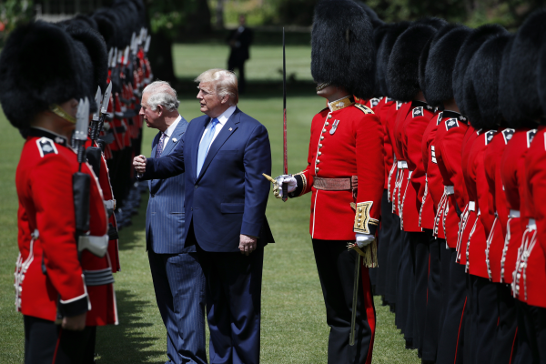 Trump, pe urmele lui Macron la curtea Regelui. Președintele SUA va face o vizită de stat în Marea Britanie în 17-19 septembrie