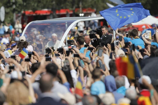 Vizita Papei Francisc în România și un moment fără precedent care a avut loc la Blaj