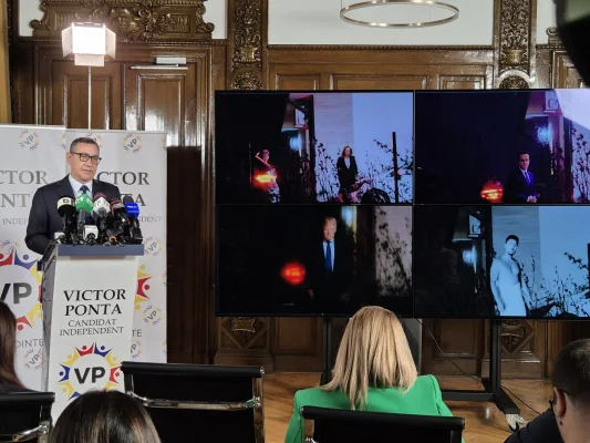 Victor Ponta: Faimoasele POZE prezentate de doamna Lasconi sunt niște fake-uri. Am depus online plângerea la DIICOT