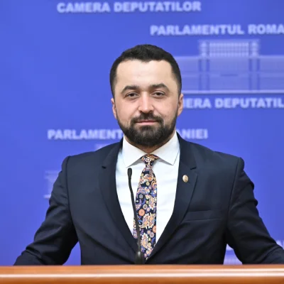 Deputatul exclus din partidul SOS România o acuză pe Diana Șoșoacă: "A confiscat valorile naționaliste și le folosește în scop personal"
