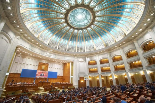 Proiect: condiții draconice la vot, pentru prevenirea „traseismului electoral”