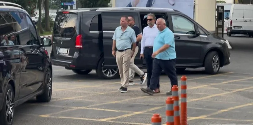 Oamenii lui Trump au aterizat la Cluj / Larry Glick, vicepreședinte al Trump Organization, e însoțit de Gabriel Constantin, vicepreședintele Trump International Hotel, și de omul de afaceri clujean Ștefan Berciu / Principala vizită la „Transilvania Smart City”