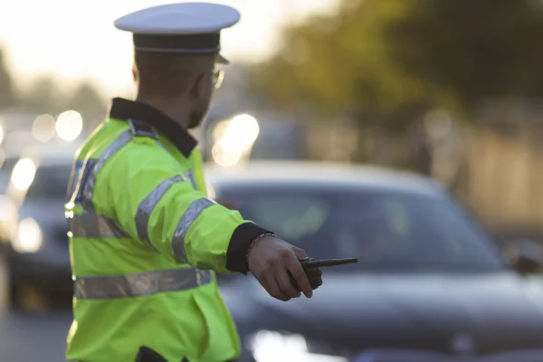 Un polițist din județul Prahova s-a testat singur antidrog în timpul serviciului. Rezultatul testului a fost pozitiv