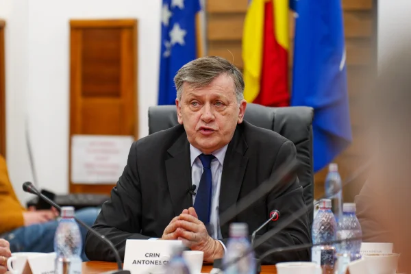 Prietenul lui Antonescu: Crin a fost singurul în care am avut încredere și i-am spus că plec