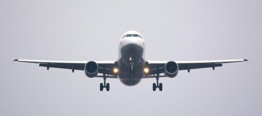 Un pilot a leșinat în timpul unui zbor din Australia, cu 121 de persoane la bord
