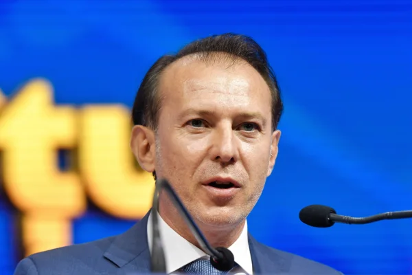 Florin Cîțu cere ieșirea PNL de la negocierile pentru noul guvern: „Nu poți cere voturi de dreapta și să guvernezi ca un partid de stânga”